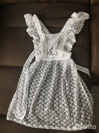 Белый школьный фартук