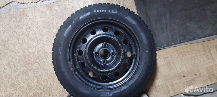 Pirelli Winter Ice Zero 185/65 R15 92T