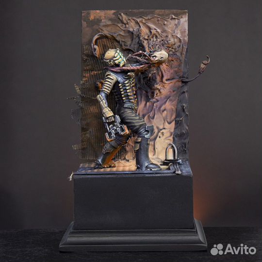 Фигурка Dead Space collectors edition Айзек Кларк