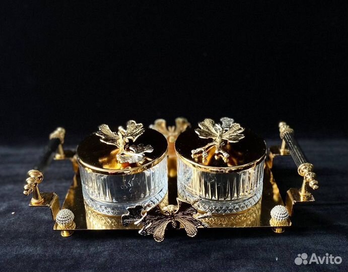 Менажница с крышкой