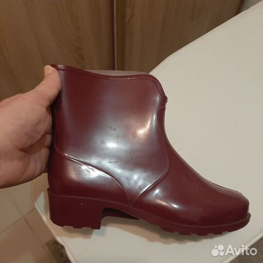 Резиновые сапожки