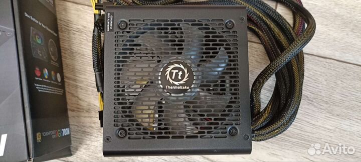Блок питания Thermaltake GX1 RGB 700W 80 plus Gold