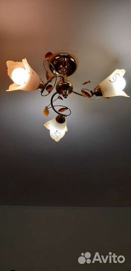 2 Люстры