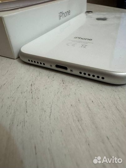 iPhone Xr, 64 ГБ