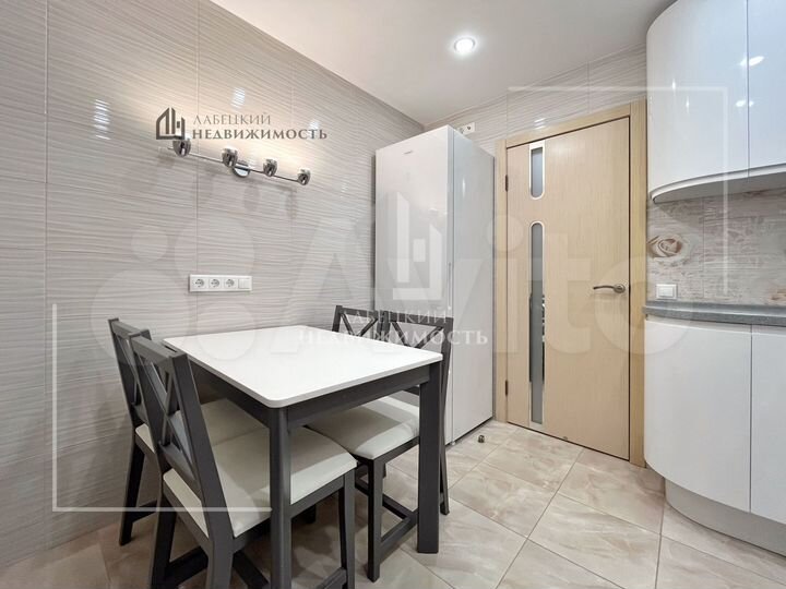 3-к. квартира, 62,4 м², 8/9 эт.