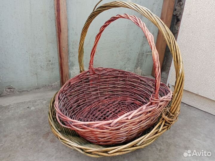Корзина плетеная большая