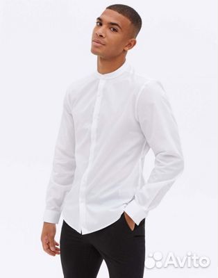 Белая рубашка мужская приталенная