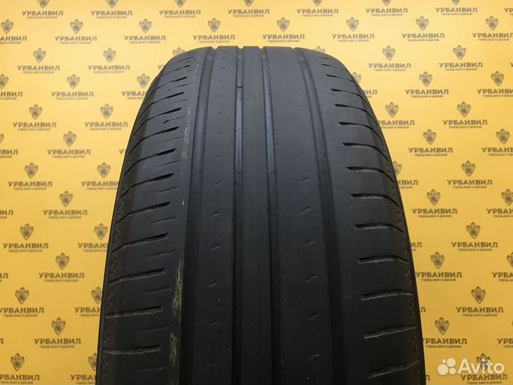 Yokohama BluEarth AE50 SUV 215/65 R17 99V