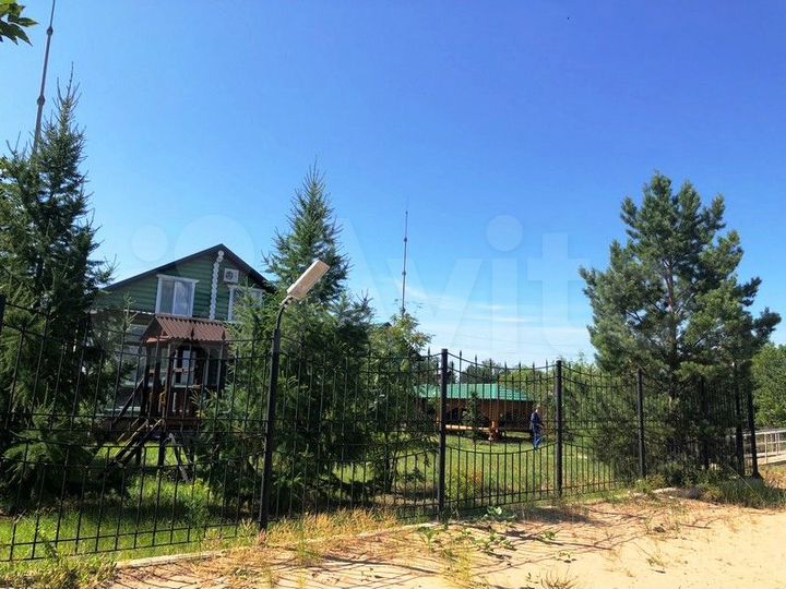 Дом 243 м² на участке 14 сот.