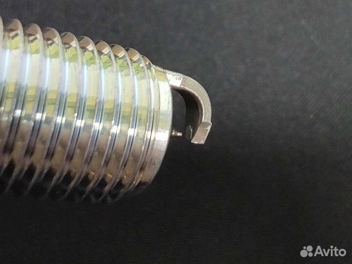 Свеча зажигания VAG 06M905606F