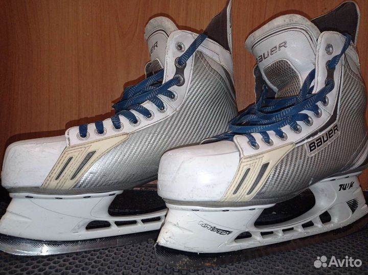 Коньки хоккейные Bauer Supreme One 6 lе