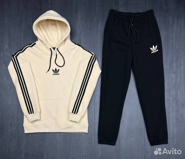 Спортивный костюм Adidas на флисе