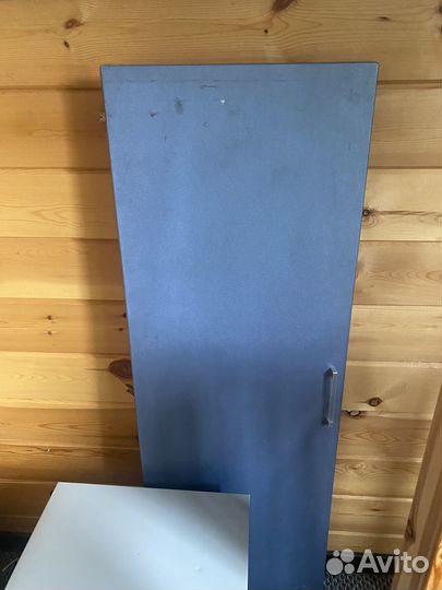 Детская кровать со шкафом и столом