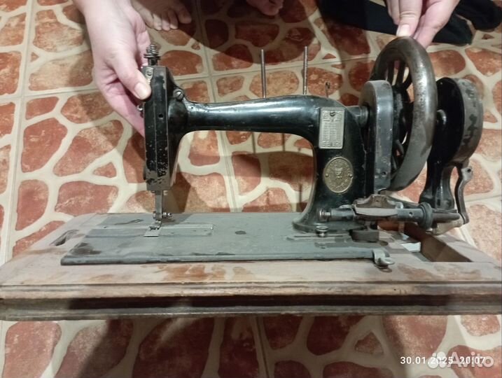Швейная машинка немецкая