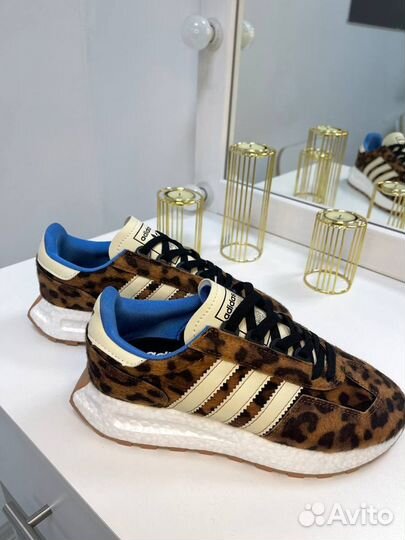 Кроссовки леопардовые Adidas Retropy E5