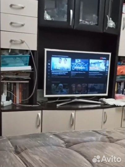 Телевизор SMART tv Samsung 32 full HD