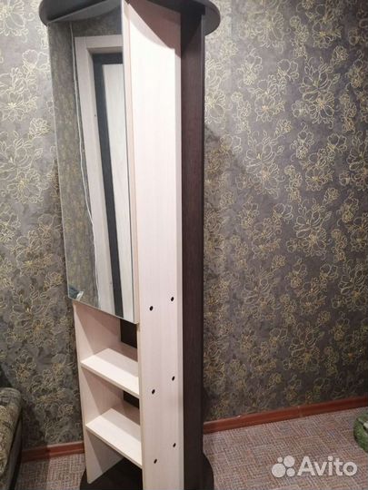 Вешалка в прихожую с зеркалом