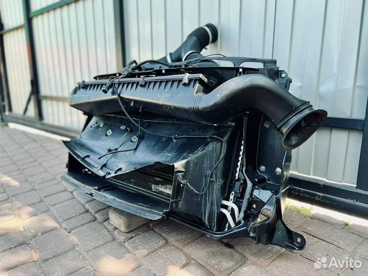 Радиатор в сборе/кассета радиаторов Porsche Paname