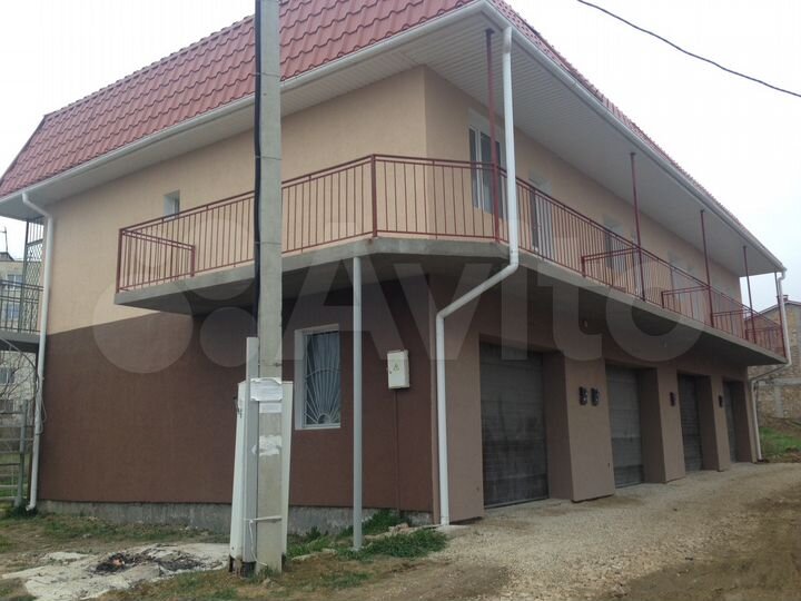 2-к. квартира, 121 м², 2/3 эт.