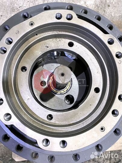 Бортовой редуктор Hyundai R360LC-7 xkay-01704