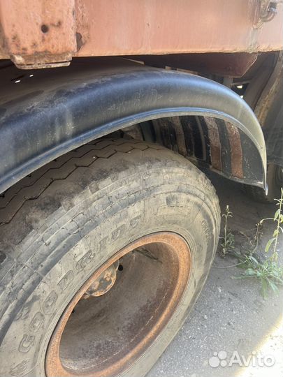 Полуприцеп бортовой МАЗ 938662-025, 2005