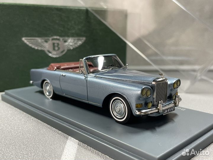 Модель Bentley Continental Mulliner NEO 1:43