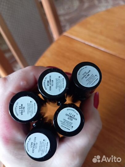Помады Mary Kay