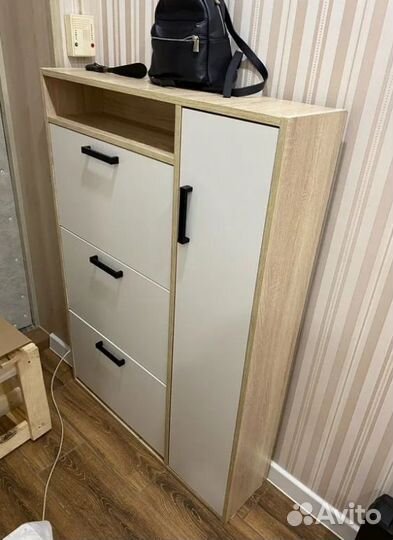 Обувница новая