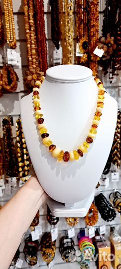 Янтарные бусы