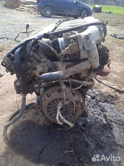 Двигатель по частям peugeot 406 XFZ (ES9J4)