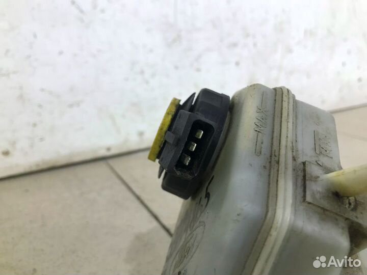 Цилиндр тормозной главный