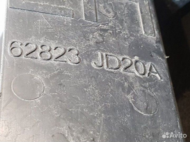 Дефлектор радиатора левый Nissan Qashqai J10