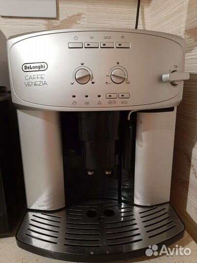 Кофемашина delonghi ecam 2200