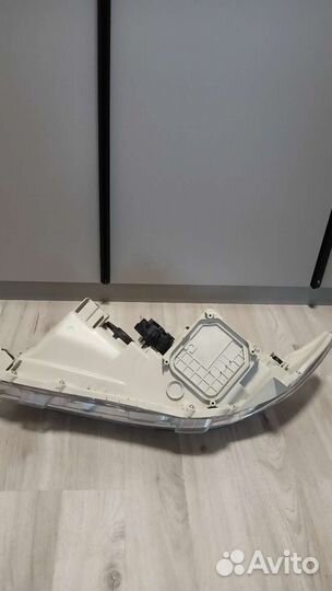 Фара правая Toyota camry v40 до рестайлинга