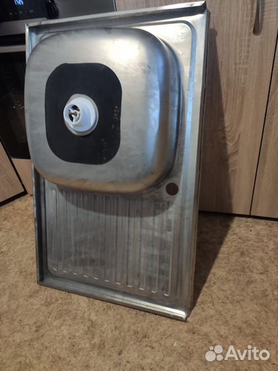 Нержавеющая раковина на кухню