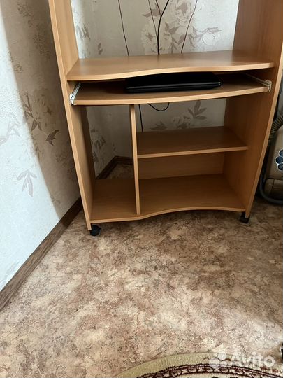 Стол письменный компьютерный