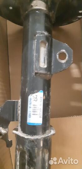 Стойка передняя правая тойота хайлендер 2012 год