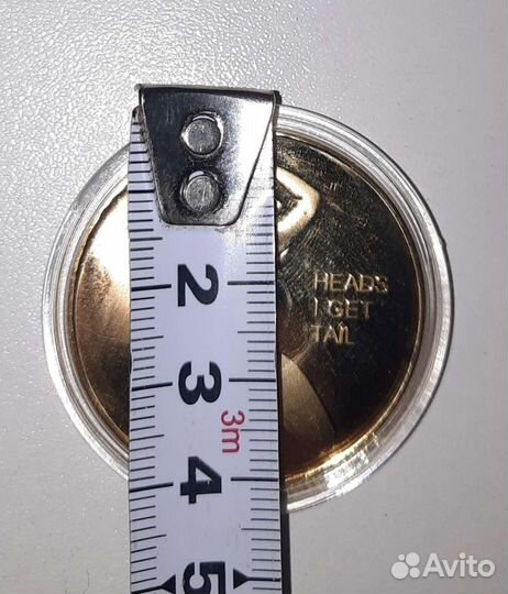 Сувенирная, подарочная, красивая монета с девушкой