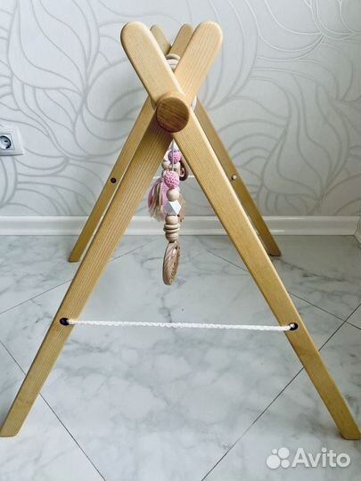 Развивающий треугольник Монтессори с подвесами