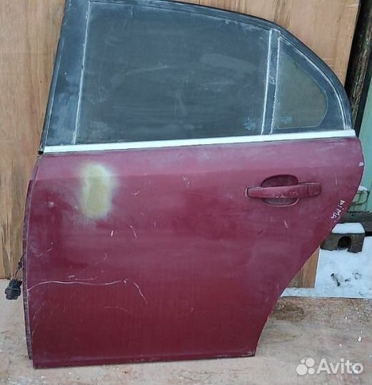 Дверь задняя левая Cadillac BLS