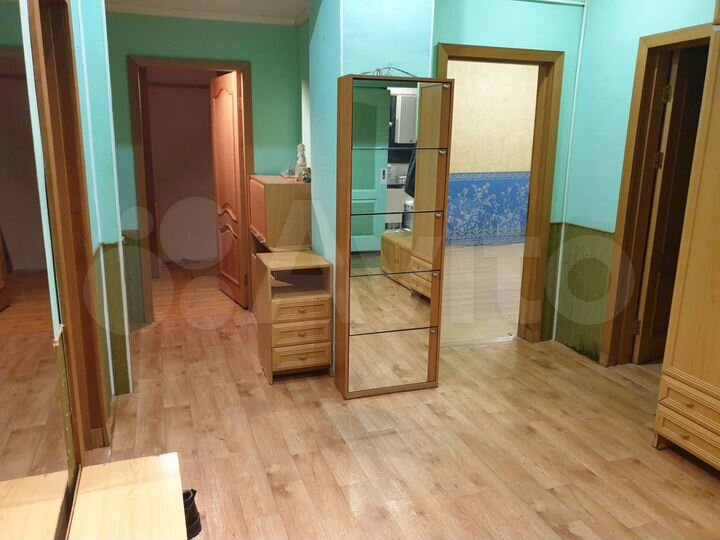 Комната 22 м² в 4-к., 3/3 эт.