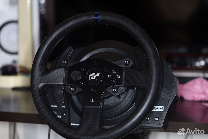 Руль thrustmaster t300