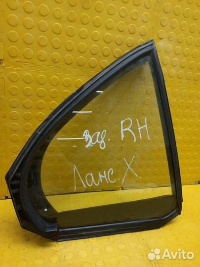 Стекло боковое заднее правое Mitsubishi Lancer