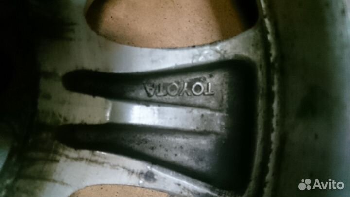 Диск литой R15 Toyota 42611-33360