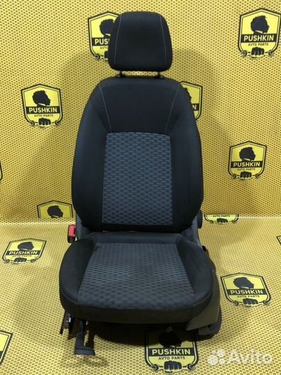 Сиденье переднее левое Opel Astra K