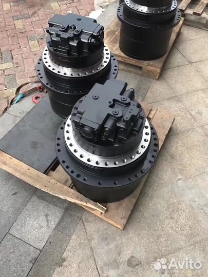 Мотор хода hitachi 9258325