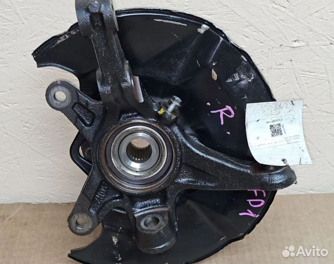 Кулак поворотный передний правый Honda Civic 4D