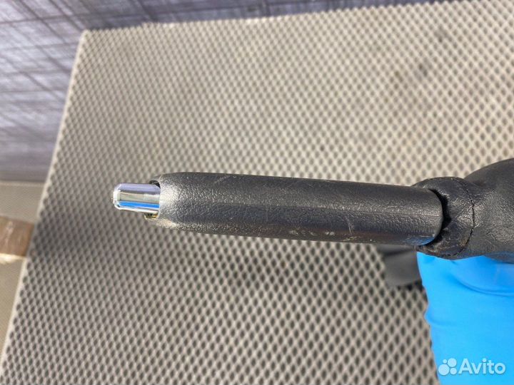 Рычаг ручного тормоза Chevrolet Trailblazer GMT360