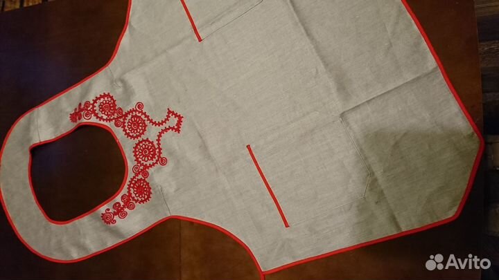 Заонежская вышивка. Фартук с грудкой. Лен