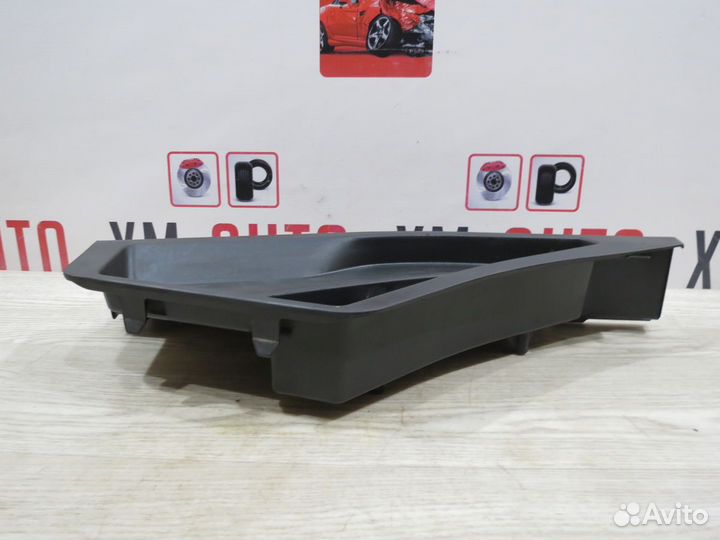 Ящик для инструментов Toyota Corolla 150